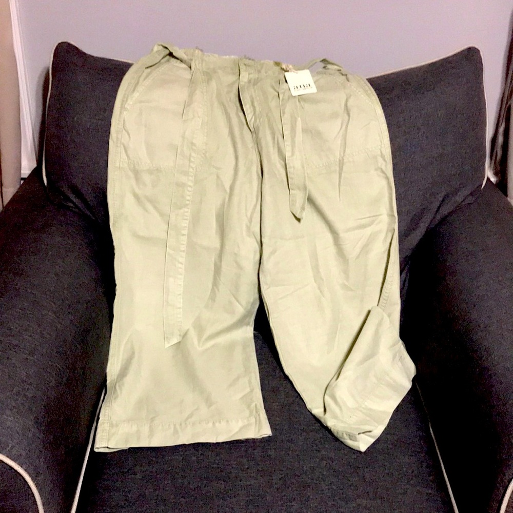 Perfect for summer sea green Crop pants